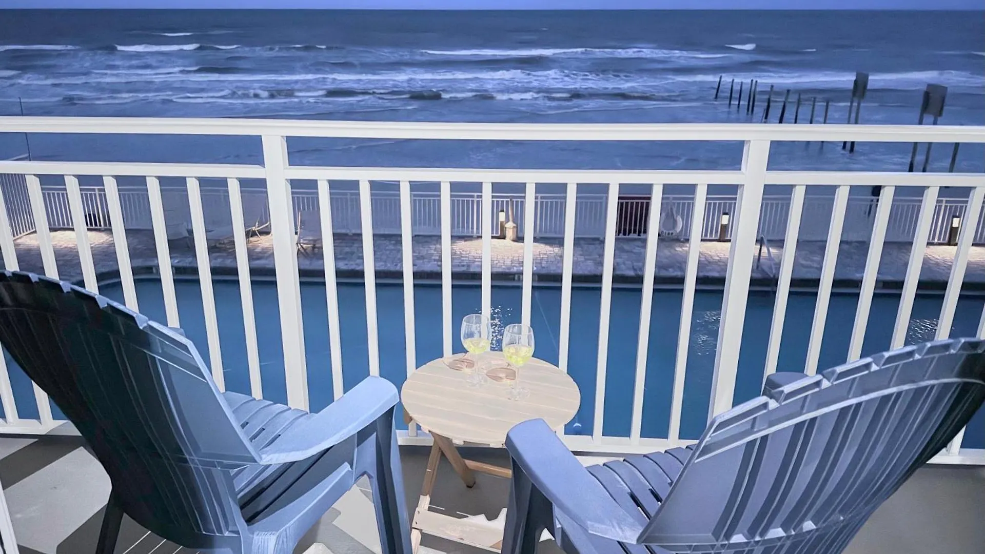 Direct Oceanfront Coastal Bliss Aparthotel Daytona Beach